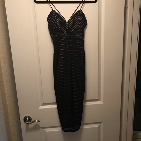 Dress - Picture 3 of 7